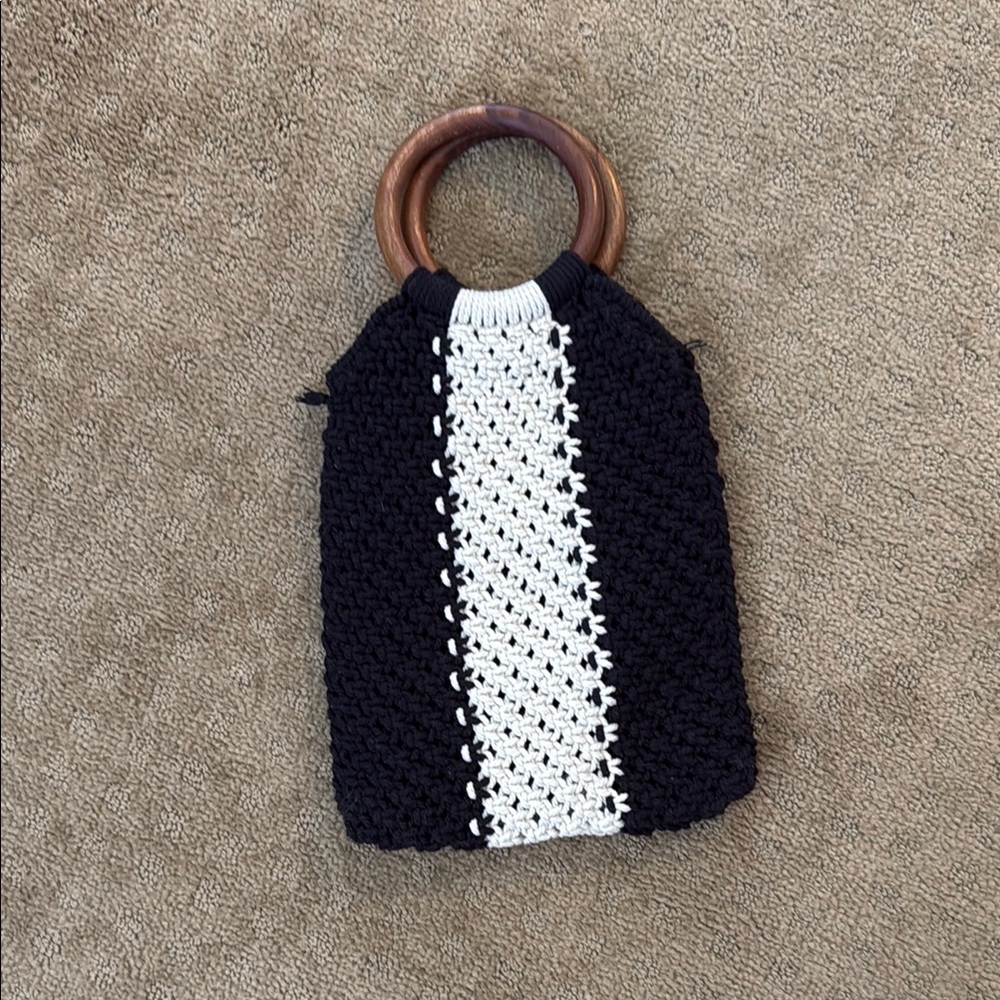 Black and White Crochet Bag with Wooden Handles